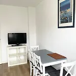 Duesseldorf Messe And Airport, 2-bedroom With Kitchen And Garden شقة