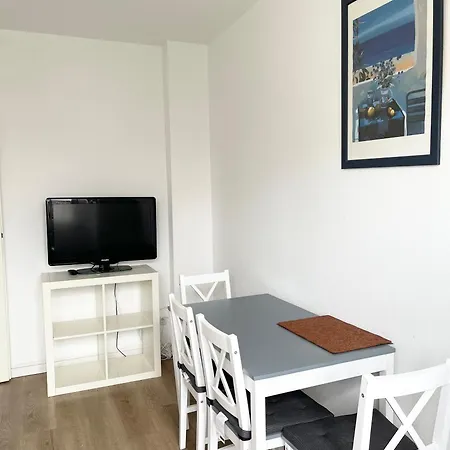 Duesseldorf Messe And Airport, 2-bedroom With Kitchen And Garden Apartment