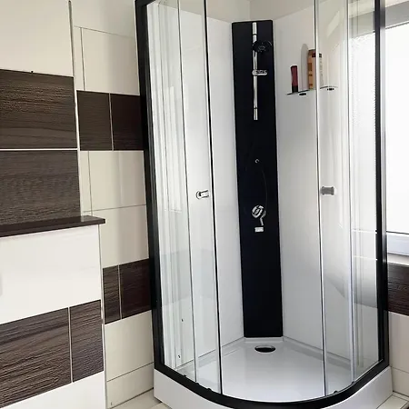 Apartmán Duesseldorf Messe And Airport, 2-bedroom With Kitchen And Garden