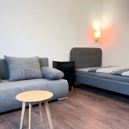 Duesseldorf Messe And Airport, 2-bedroom With Kitchen And Garden